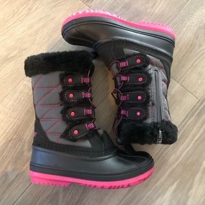 Khombu Girls Snow Winter Boots- Black/Gray/Pink size 13